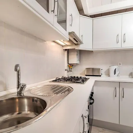 Urban & Trendy Duplex Close To Lx Factory By Trip2portugal Apartment